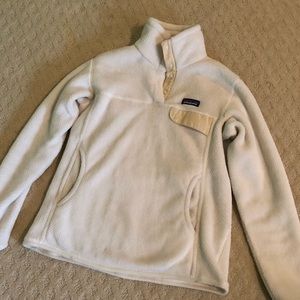 Patagonia white fleece pullover